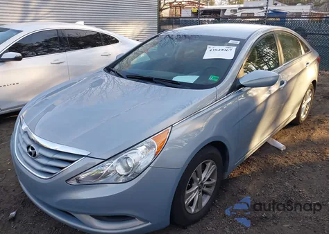 2011 Hyundai Sonata Gls from USA, damaged, VIN 5NPEB4AC3BH016005